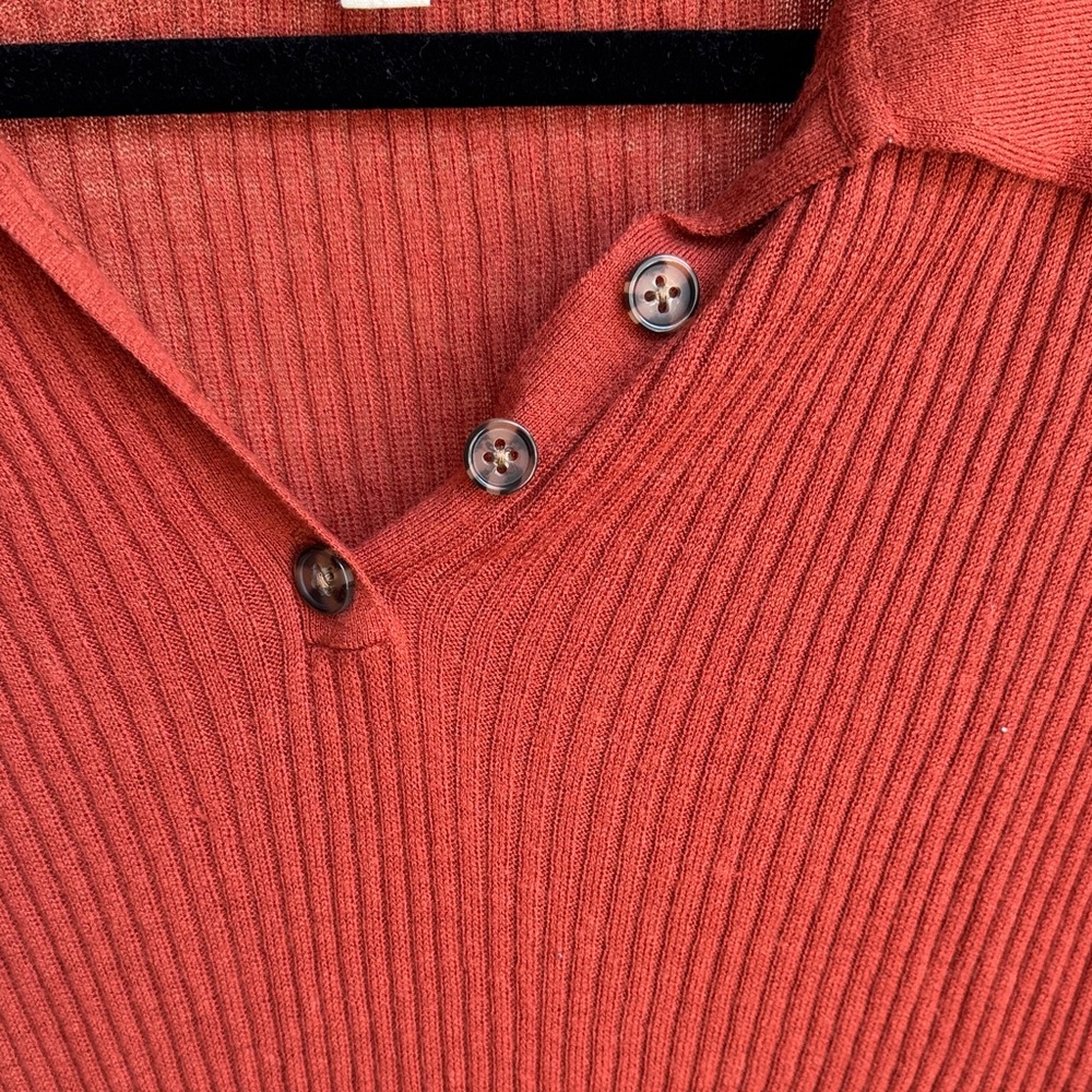 Women's Rust Button Down Ribbed Top - Picture 3 of 3